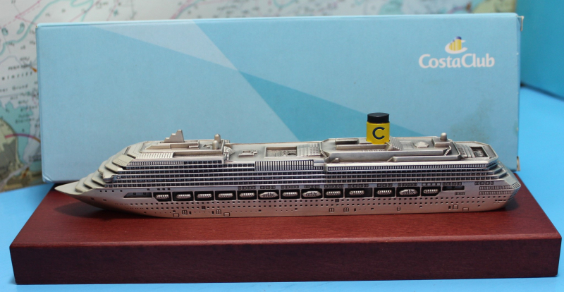 Cruise ship "Costa Pazifica" (1 p.) IT 2009 from Costa Club in ca. 1:1400